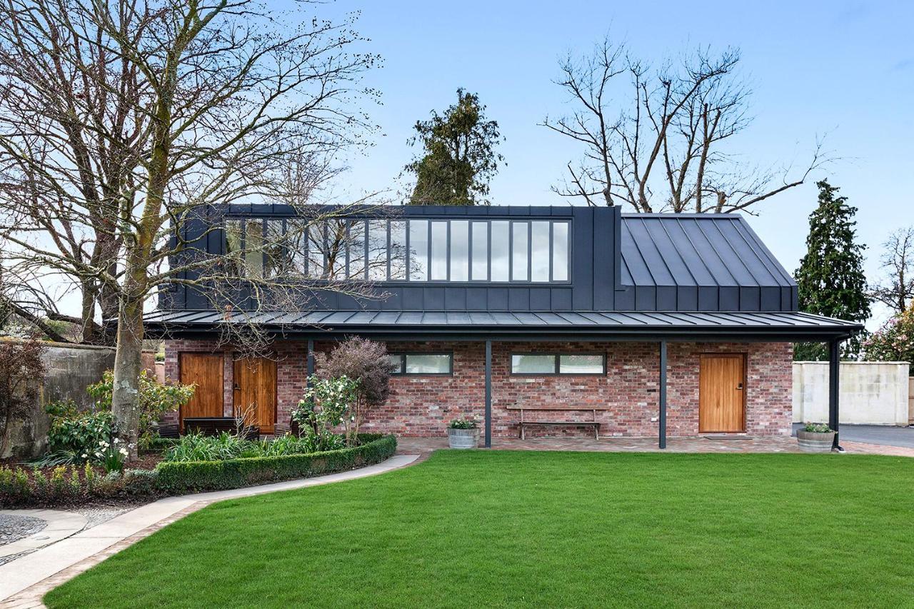 Britten Stables Studio Christchurch Exterior foto